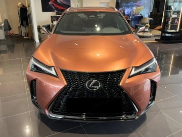 Lexus UX Crossover Facelifting 2.0 300h 199KM 2025 Od ręki - 300h F Sport Design 2.0 Hybrid Dynamic Force 199KM, zdjęcie 1