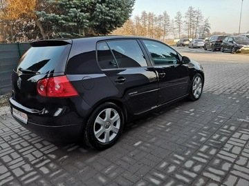 Volkswagen Golf V Hatchback 1.6 i 102KM 2008 Volkswagen Golf 1.6MPI 102KM Klimatronic Tempomat, zdjęcie 4
