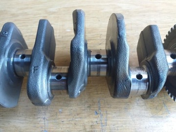 КОЛЕНВАЛ УСЗК SUZUKI GSX R 600 K1 K2 K3