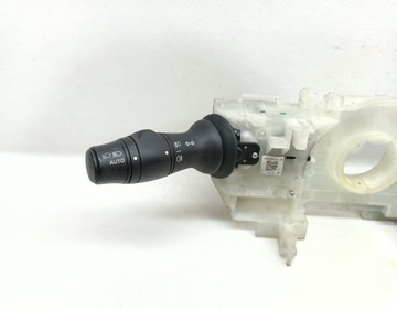 PŘEPÍNAČ KOMBINOVANÝ SVĚTEL RENAULT SCENIC III 255670019R