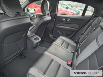 Volvo S60 III Sedan Facelifting 2.0 B5 250KM 2024 Volvo S60 S60 B5 AWD 250 KM, Polestar, Harman Kard, zdjęcie 12