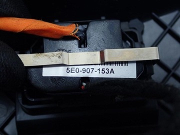 КРЫШКА ТУННЕЛЬНОГО КОРПУСА РОЗЕТКИ USB НАПРЯЖЕНИЯ, SKODA OCTAVIA III 5E 17R