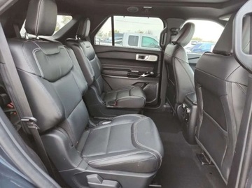 Ford Explorer VI SUV Plug-In Hybrid 3.0 ECOBOOST 457KM 2022 Ford Explorer 3.0 V6 400 KM, 4x4, wersja ST, drobne uszkodzenia, od ubezpi, zdjęcie 5