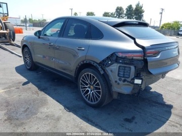 Porsche Cayenne III 2021 Porsche Cayenne 2021r, Coupe, 3.0L, 4x4 3.0 Benzyna 335KM, zdjęcie 3