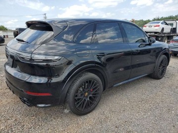 Porsche Cayenne III 2023 Porsche Cayenne 2023 PORSCHE CAYENNE GTS 4.0 Benzyna 500KM, zdjęcie 3