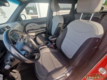 Kia Soul II 1.6 VGT CRDi 128KM 2014 Kia Soul Automat Kamera Cofania Infiniti Xenon Led 1.6 Diesel 128KM, zdjęcie 17