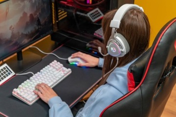 Наушники-вкладыши MAD DOG GH200W