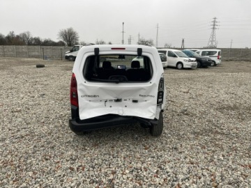 Citroen Berlingo III Osobowy M Facelifting 1.5 BlueHDi 130KM 2024 Citroen Berlingo Automat Kamera Klimatronik Podgrz, zdjęcie 4
