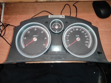 13172028 PŘÍSTROJOVÁ DESKA BUDÍKY OPEL ASTRA H