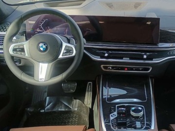 BMW X7 SUV Facelifting 3.0 40i 381KM 2025 BMW X7 xDrive40i Sport Suv 3.0 (381KM) 2025, zdjęcie 9
