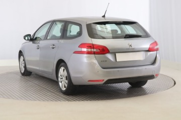 Peugeot 308 II SW Facelifting 1.5 BlueHDI 130KM 2019 Peugeot 308 1.5 BlueHDi, Salon Polska, zdjęcie 3