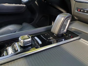 Volvo XC60 II 2019 VOLVO XC60 MR2020 4x4 AUT, PANORAMA, virtual cockpit, sport fotel, KAMERA, zdjęcie 2