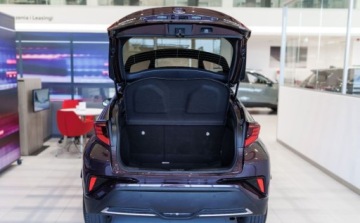 Toyota C-HR I Crossover Facelifting 1.8 Hybrid 122KM 2023 Toyota C-HR 1.8 Hybrid GPF GR Sport 1.8 Hybryda 122KM, zdjęcie 10