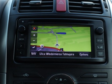 Toyota Auris I Hatchback 5d Facelifting 1.6 Valvematic 132KM 2012 Toyota Auris 1.6 Valvematic, Salon Polska, Navi, zdjęcie 11