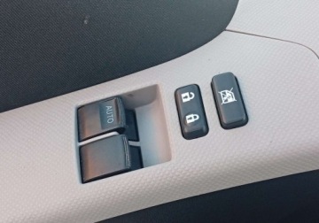 Toyota Yaris II Hatchback 5d 1.0 VVT-i 69KM 2009 Toyota Yaris Kupiony w Polsce - benzyna - klimatyzacja Benzyna 69KM, zdjęcie 24