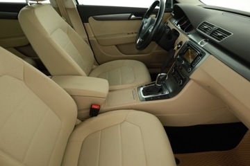 Volkswagen Passat B7 Limousine 2.0 TDI CR DPF BlueMotion 140KM 2010 VW Passat 2.0 TDI, Salon Polska, Serwis ASO, DSG, zdjęcie 6