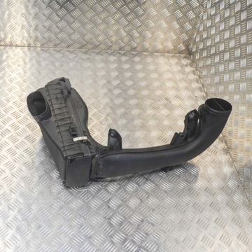 BMW 4 F32 F33 2016 POUZDRO FILTRU VZDUCHU