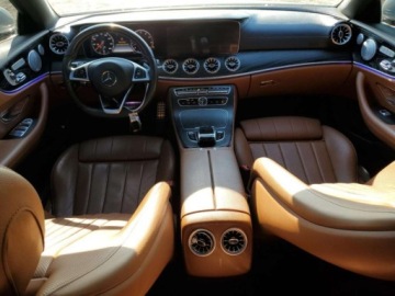 Mercedes Klasa E W213 2018 Mercedes-Benz Klasa E 400 4Matic 2018 3.0l 3.0 Benzyna 329KM, zdjęcie 8