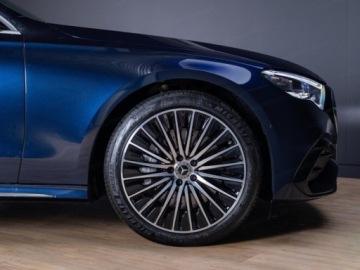 Mercedes Klasa E W214 Sedan 2.0 220d 197KM 2025 E Klasa 220 d 4-Matic AMG 2.0 197KM 2025, zdjęcie 4