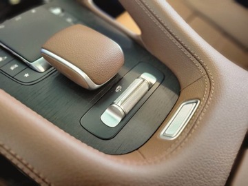 Mercedes GLE V167 SUV Facelifting 2.0 300d 269KM 2025 MERCEDES-BENZ GLE 300 d 4-Matic Suv 2.0 (269KM) 2025, zdjęcie 12