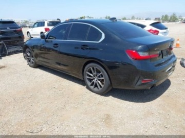 BMW Seria 3 G20-G21 2021 BMW Seria 3 330I XDRIVE 2021, od ubezpieczalni 2.0 Benzyna 255KM, zdjęcie 3