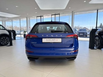 Skoda Scala Hatchback 1.5 TSI 150KM 2023 Skoda Scala Ambition CarPlayAndroid Auto LED Czujniki parkowania 1.5, zdjęcie 2