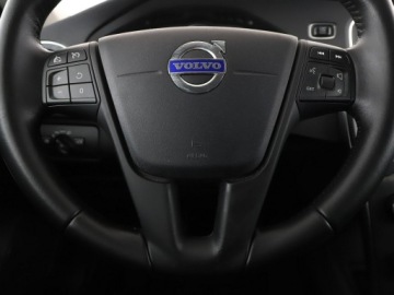 Volvo V40 II Hatchback 2.0 T2 DRIVE-E 122KM 2016 Volvo V40 niski przebieg navi grzane fotele PDC, zdjęcie 20