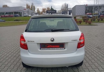 Skoda Fabia II Hatchback Facelifting 1.2 HTP 60KM 2014 Skoda Fabia Zarejestrowany - ubezpieczony - benzyna - 1,2 - 60 KM 1.2 60KM, zdjęcie 8