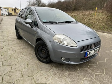 Fiat Punto Grande Punto Hatchback 5d 1.2 8v 65KM 2010 Fiat Punto Opłacony Benzyna Klima