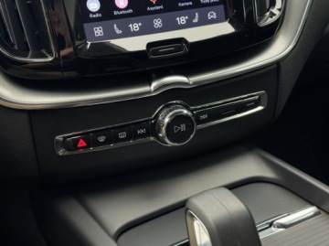 Volvo XC60 II 2022 Volvo XC 60 B4 Core Kamera cofania CarPlay Android Auto Podgrzewane fo, zdjęcie 17