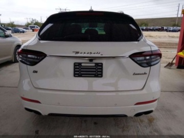 Maserati Levante 2021 Maserati Levante 2021 3.0l 3.0 Benzyna 345KM, zdjęcie 3