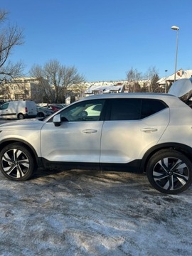 Volvo XC40 2024 Volvo XC 40 Plus 2024 ZarejestrowaneGotowe do jazdy 2.0 Benzyna 247KM, zdjęcie 7