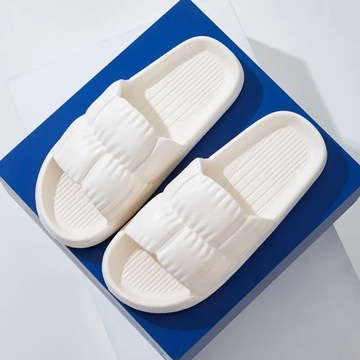 2024 Women Soft Sole Cloud Slippers Thick Platform