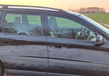 Volvo V70 II 2.4 140KM 2002 Volvo V70 Volvo V70 2.4 Benzyna 140KM, zdjęcie 9