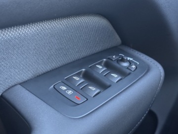 Volvo XC60 II Crossover Plug-In Facelifting 2.0 T8 455KM 2025 Volvo XC 60 | T8 Polestar Engineered | AWD | Black, zdjęcie 34