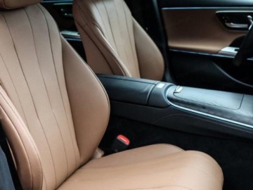 Mercedes Klasa E W214 2025 E Klasa 300 e 4-Matic AMG 2.0 (333KM) 2025, zdjęcie 3