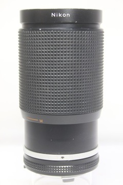 Пленочная зеркальная камера Nikon EM 35 мм + Zoom-Nikkor 35–135 мм F/3,5–4,5 Ai-s