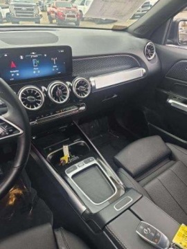 Mercedes GLB 2025 Mercedes-Benz GLB 250 2025 2.0 Benzyna 221KM, zdjęcie 7