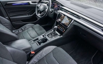 Volkswagen Arteon Fastback Facelifting 2.0 TSI 190KM 2021 Volkswagen Arteon R-Line Shooting Brake2,0 TSI 190 KM 2.0 Benzyna 190KM, zdjęcie 12