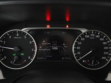 Nissan Qashqai III Crossover 1.3 DIG-T MHEV 140KM 2022 Nissan Qashqai mHEV panorama ACC klima-auto, zdjęcie 21