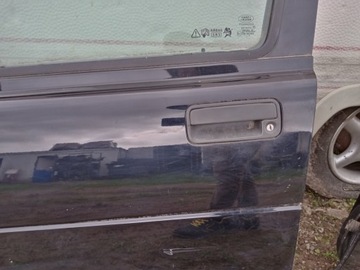 DVEŘE LEVÝ PŘEDNÍ LAND ROVER FREELANDER