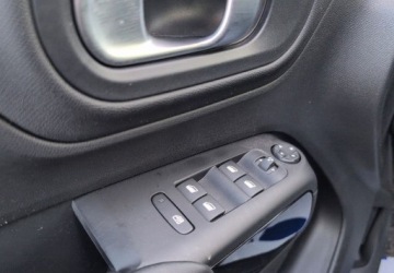 Citroen C5 Aircross SUV Facelifting 1.5 BlueHDi 131KM 2023 Citroen C5 Aircross 1.5 BlueHDi Max EAT8 SalonPL FVat Od Reki Niski Przebi, zdjęcie 13