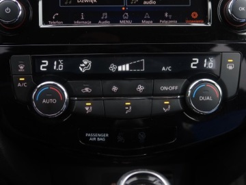 Nissan X-Trail III Terenowy Facelifting 1.3 DIG-T 158KM 2021 Nissan X-Trail 1.3 DIG-T, Salon Polska, zdjęcie 15