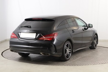 Mercedes CLA C117 Shooting Brake Facelifting 1.6 180 122KM 2018 Mercedes CLA 180, Automat, Skóra, Navi, Klima, zdjęcie 4