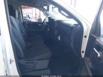 Chevrolet Silverado II 2019 Chevrolet Silverado 1500 Custom 2019 5.3l 5.3 Benzyna 355KM, zdjęcie 9