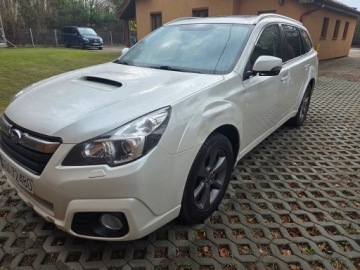 Subaru Legacy V 2014