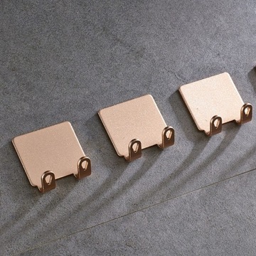 ДЕРЖАТЕЛЬ ДЛЯ БРИТЬЯ ЗОЛОТАЯ Стальная вешалка