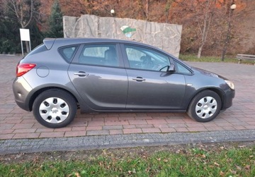 Opel Astra J 2010 Opel Astra Super stan 1.4 Benzyna 120KM, zdjęcie 5