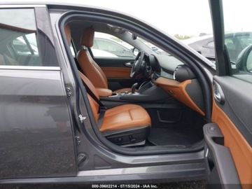 Alfa Romeo Giulia II Sedan Facelifting 2.0 Turbo 280KM 2020 Alfa Romeo Giulia 2020 Alfa Romeo Giulia RWD 2.0 Benzyna 280KM, zdjęcie 4