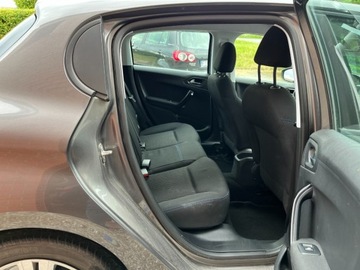 Peugeot 208 I Hatchback 5d Facelifting 1.2 PureTech 82KM 2018 Peugeot 208 1.2 benzyna 83 KM nawigacja LED zarej w PL zadbany zamia, zdjęcie 22